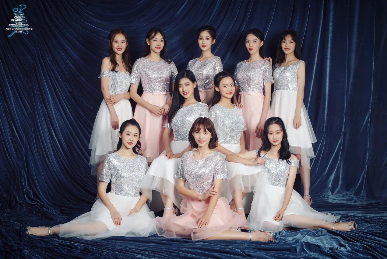 祝贺我院学子杨杨夺得第十二届美少女中国影视模特大赛冠军